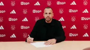 Tottenham Hotspur Tunjuk John Heitinga Jadi Asisten Thomas Frank: Pengalaman Besar di Premier League