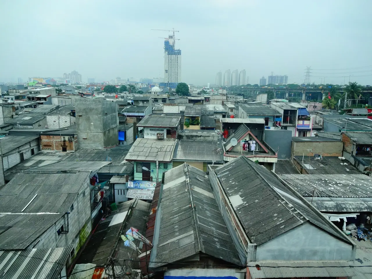 BMKG Rilis Prakiraan Cuaca Jabodetabek Hari Ini 29 Januari, Hujan Ringan Berpeluang Terjadi Merata