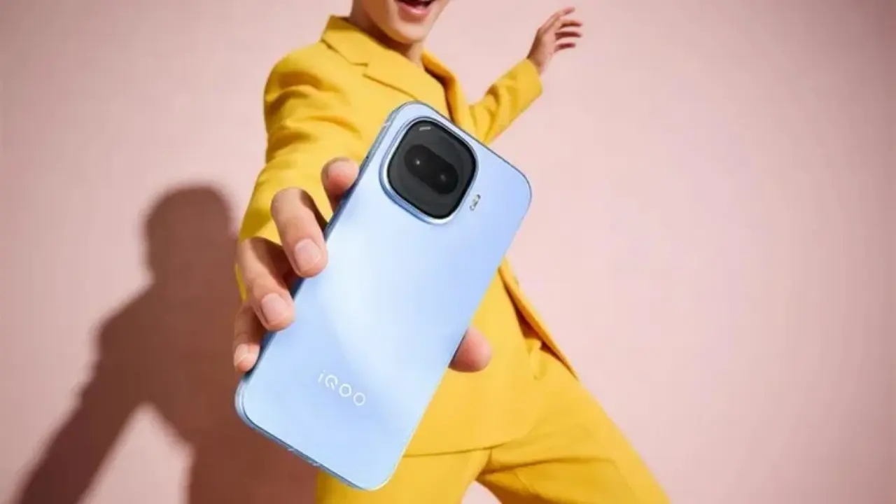 Iqoo Z11 Turbo Bagikan Teaser Kamera Selfie 32 Mp Kamera Utama 200 Mp Dengan Zoom Lossless 4x