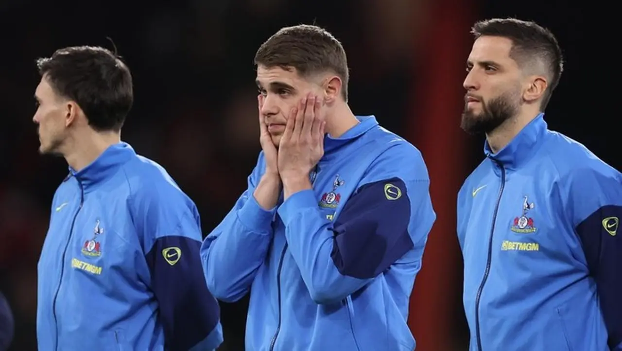 Hasil Bournemouth vs Tottenham 3-2: Spurs Terlempar ke Posisi 14 Klasemen, Krisis Internal Memuncak Hasil Bournemouth vs Tottenham 3-2: Spurs Terlempar ke Posisi 14 Klasemen, Krisis Internal Memuncak