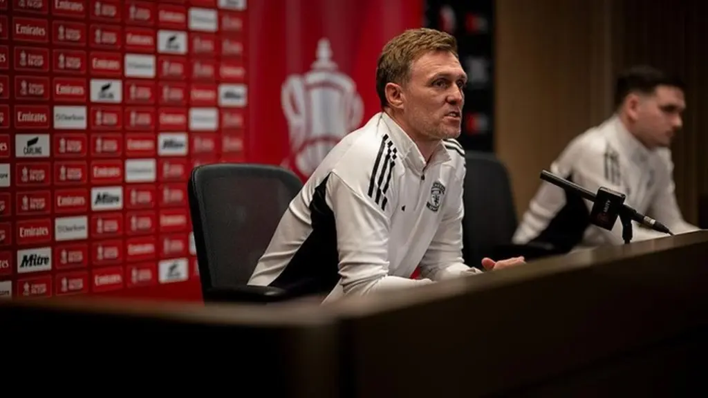 Darren Fletcher Dalam Jumpa Pers Jelang Melawan Brighton. Foto: Manchester United Via Getty Imag/ash Donelon