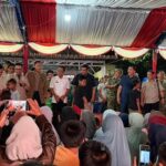 Prabowo Subianto Ajak Korban Bencana Tapsel Nyanyikan ‘Tanah Airku’ di Malam Pergantian Tahun