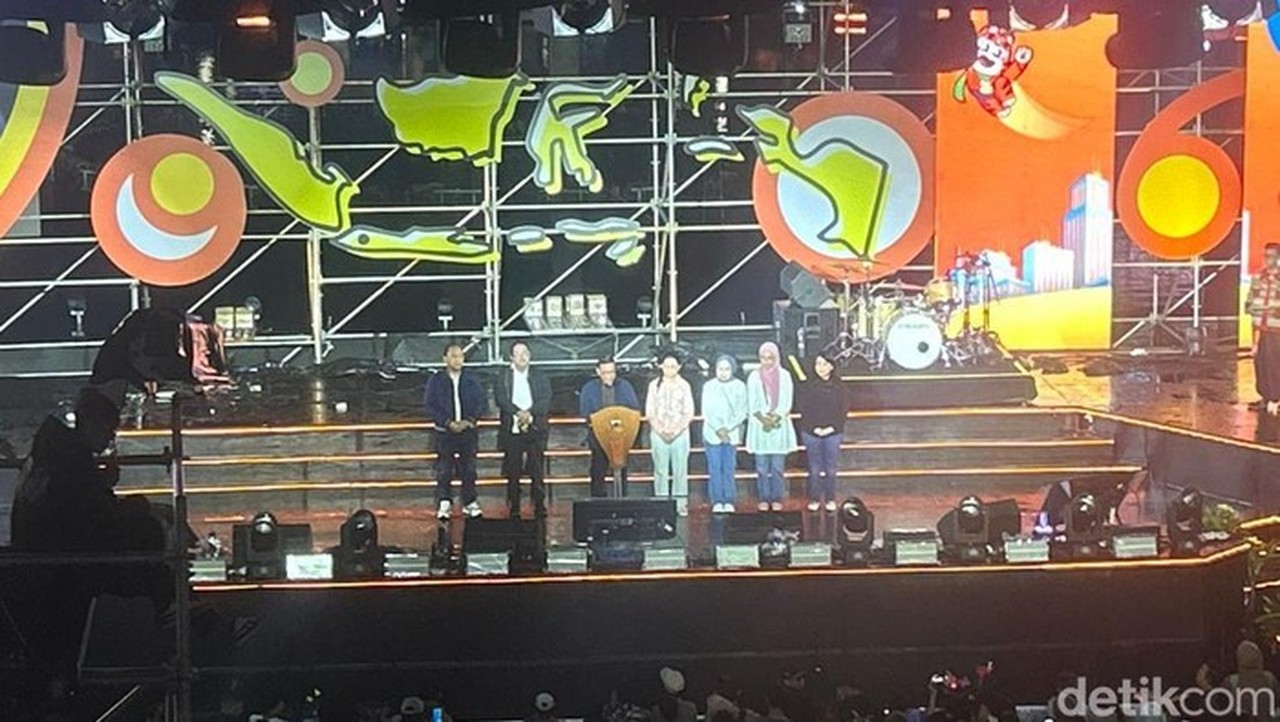 Pramono Anung Pimpin Countdown Tahun Baru 2026 di Bundaran HI, Sampaikan Pesan Kepedulian