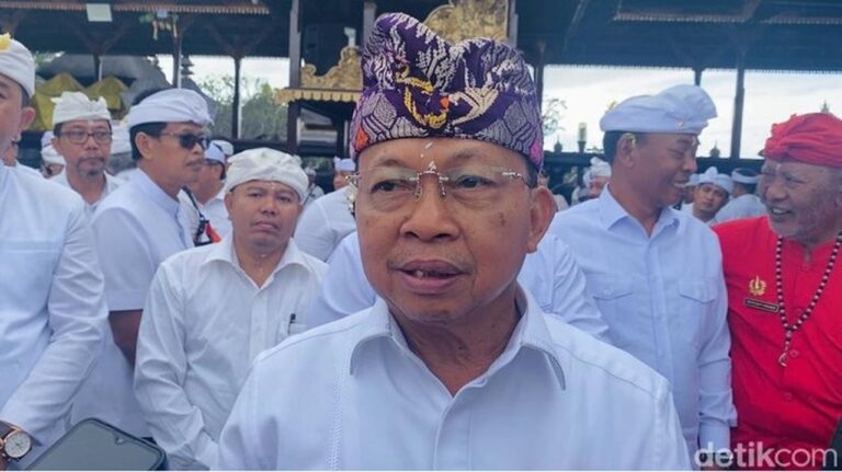 Gubernur Koster Ungkap Kunjungan Wisman ke Bali 2025 Tertinggi dalam 10 Tahun Terakhir