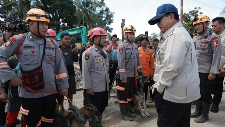 Prabowo Subianto: Kerja Siang Malam Perlu untuk Percepat Pemulihan Pascabencana