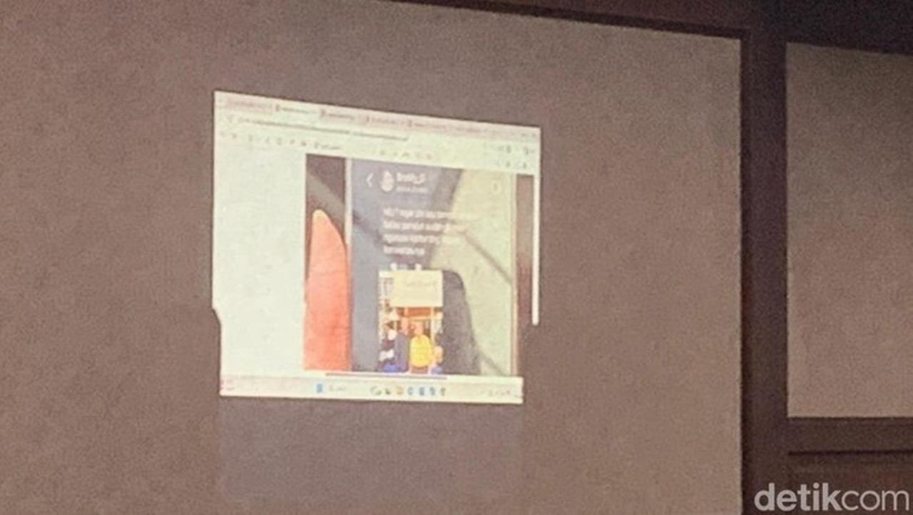 Foto Eks Ketua MA hingga Chat ‘Anak MU1 Dibidik KPK’ Muncul di Sidang Kasus Minyak Goreng