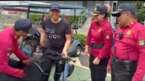 Dua Pencopet Diringkus Polisi Saat Beraksi di Car Free Day Bundaran HI