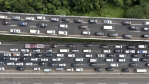 Puncak Arus Balik Nataru: 196 Ribu Kendaraan Diprediksi Kembali ke Jabotabek Hari Ini