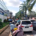 Macet Parah di Ragunan Saat Libur Tahun Baru, Antrean Kendaraan Capai 1 Km