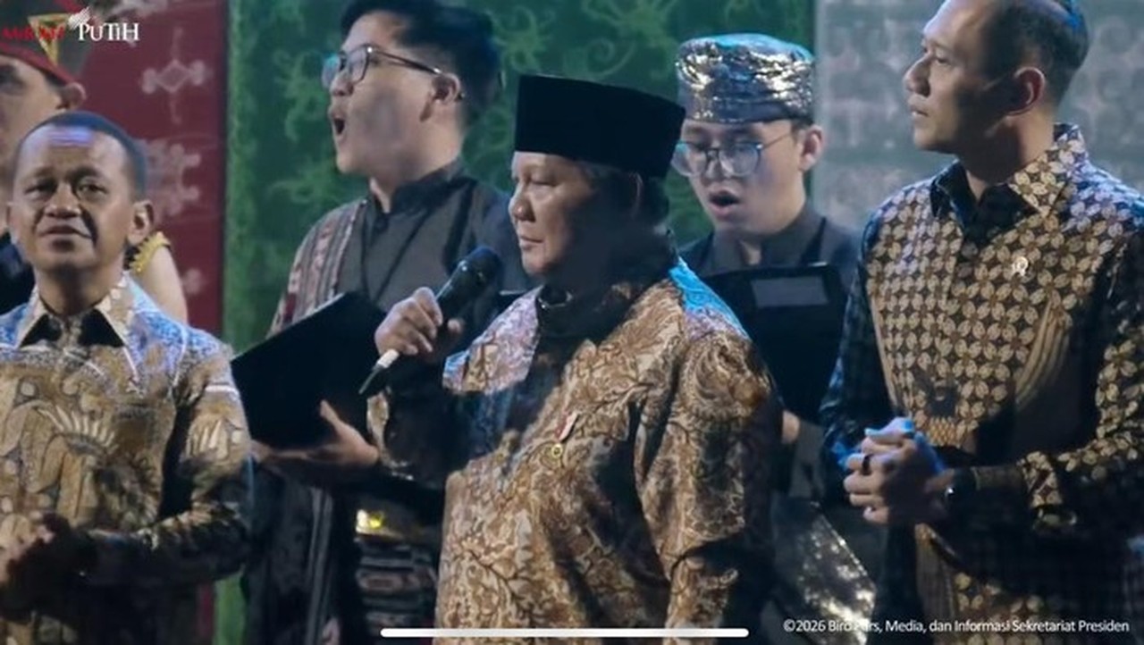 Prabowo Subianto Meriahkan Natal Nasional 2025 dengan Nyanyian ‘Sio Mama’ dan ‘O Ulate’ Prabowo Subianto Meriahkan Natal Nasional 2025 dengan Nyanyian ‘Sio Mama’ dan ‘O Ulate’