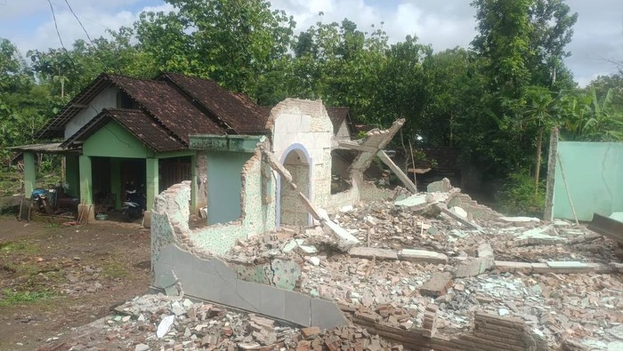 Terbuai Janji Donatur, Masjid Al Huda Gunungkidul Dibongkar Lalu Ditinggalkan