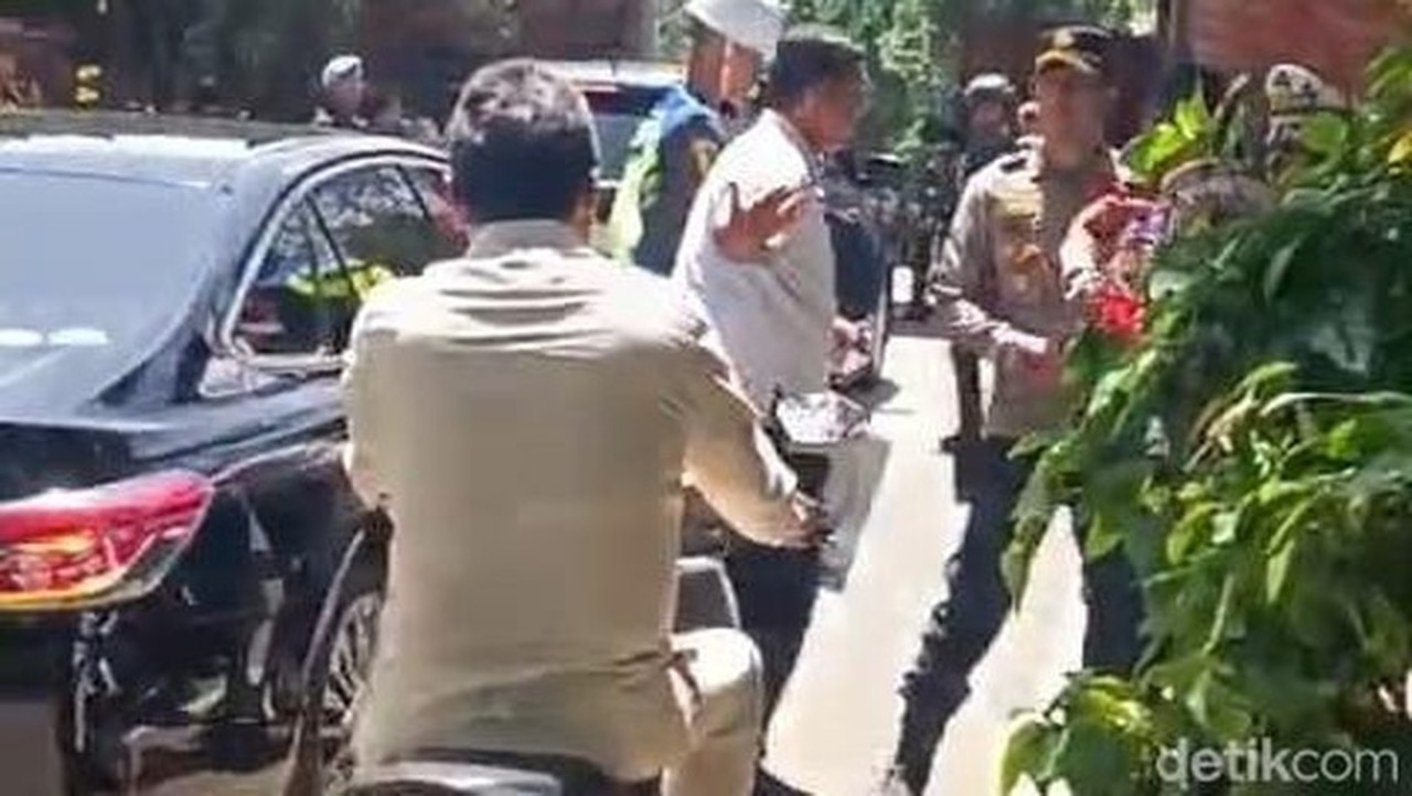 Menteri Kabinet Merah Putih Berkumpul di Hambalang untuk Retret Kedua, Trenggono Tiba dengan Motor