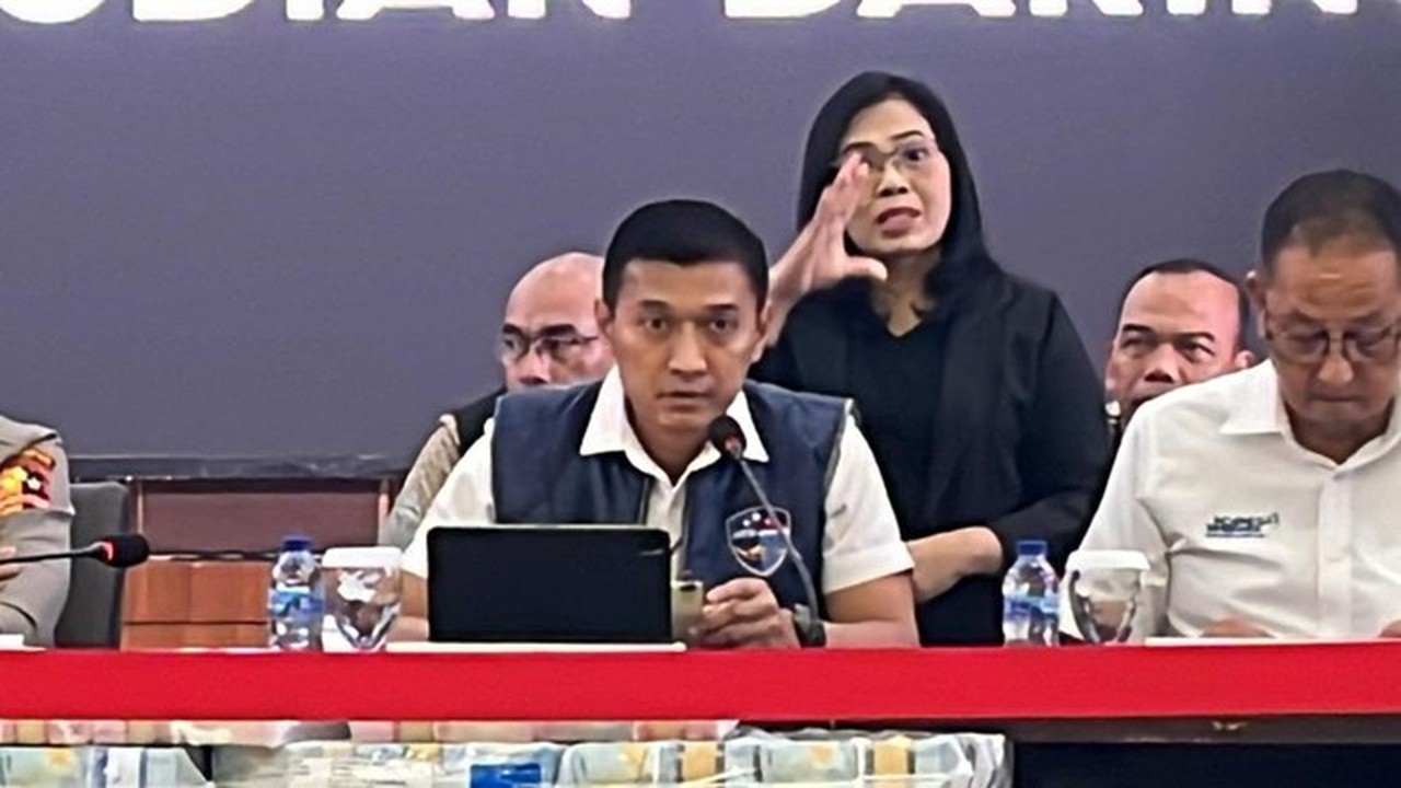Polri Jerat 5 Tersangka Judi Online dengan Pasal Berlapis, Terancam 20 Tahun Penjara Polri Jerat 5 Tersangka Judi Online dengan Pasal Berlapis, Terancam 20 Tahun Penjara