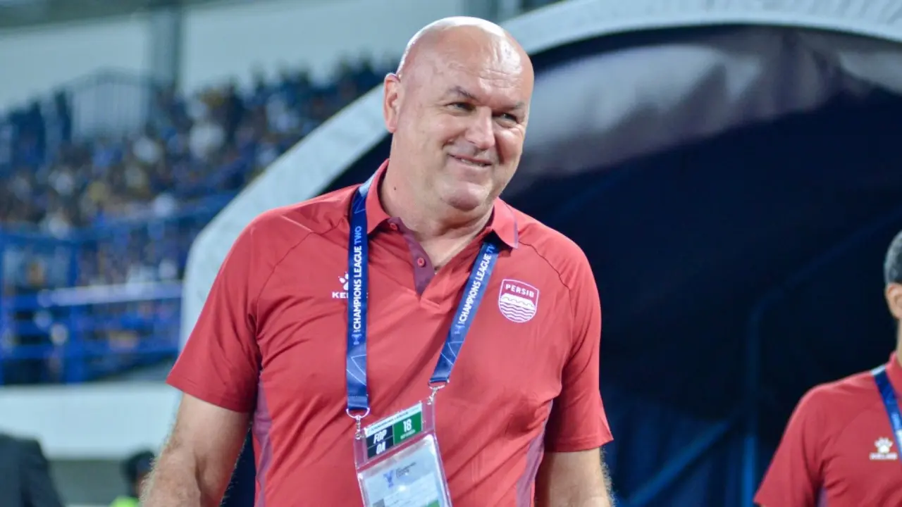 Spekulasi Transfer Barba Menguat Bojan Hodak Tegaskan Persib Tak Lepas Sang Pemain
