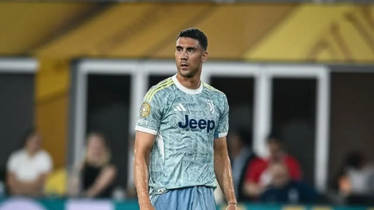 Ac Milan Pantau Situasi Dusan Vlahovic Di Juventus Jelang Bursa Transfer Musim Panas