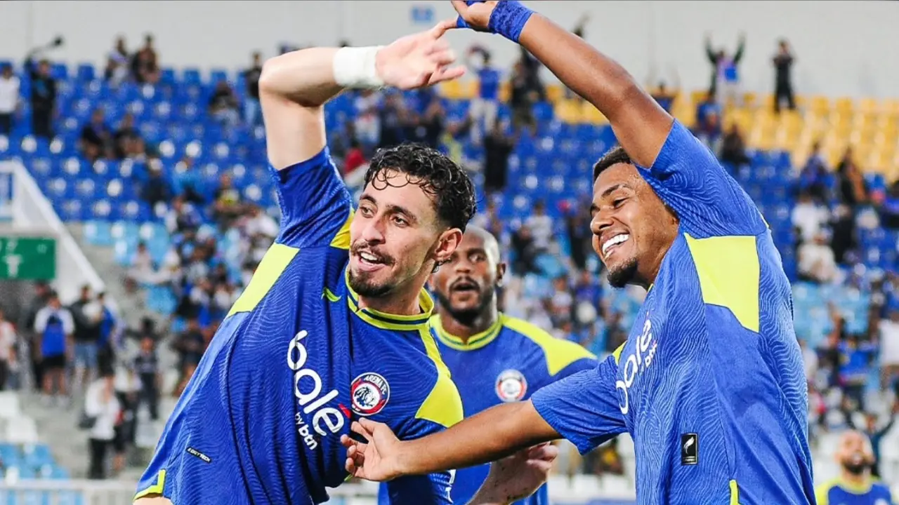 Arema Fc Libas Semen Padang 3 0 Singo Edan Merangkak Naik Ke Papan Atas Bri Super League