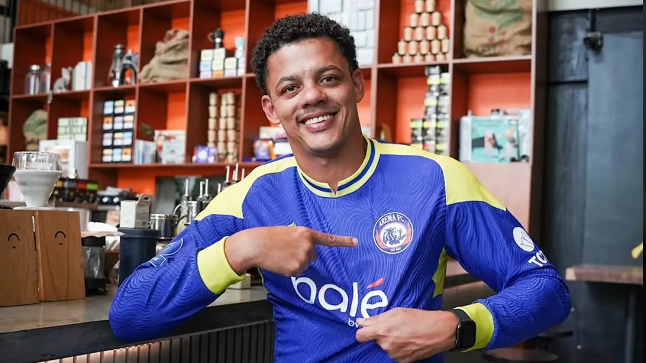 Arema Fc Resmi Perkenalkan Walisson Maia Bek Asal Brasil Untuk Perkuat Pertahanan