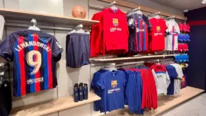 Barcelona Alami Kerugian Empat Juta Euro, Ratusan Ribu Pakaian Menumpuk di Gudang