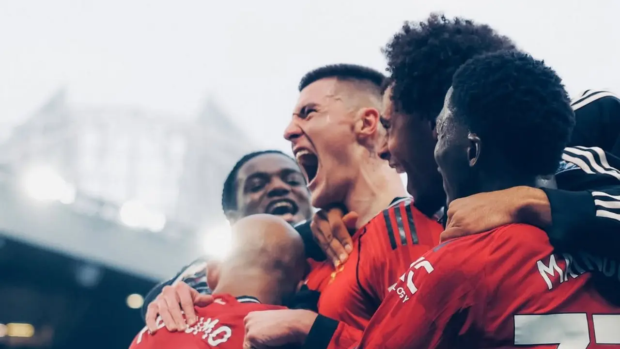 Benjamin Sesko Jadi Pahlawan Man United Michael Carrick Dia Sangat Bahagia Di Ruang Ganti