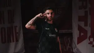 Dejan Tumbas Resmi Gabung Persis Solo di Sisa Musim BRI Super League 2025/2026