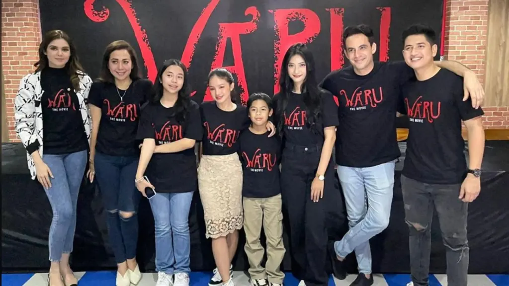 Film Waru