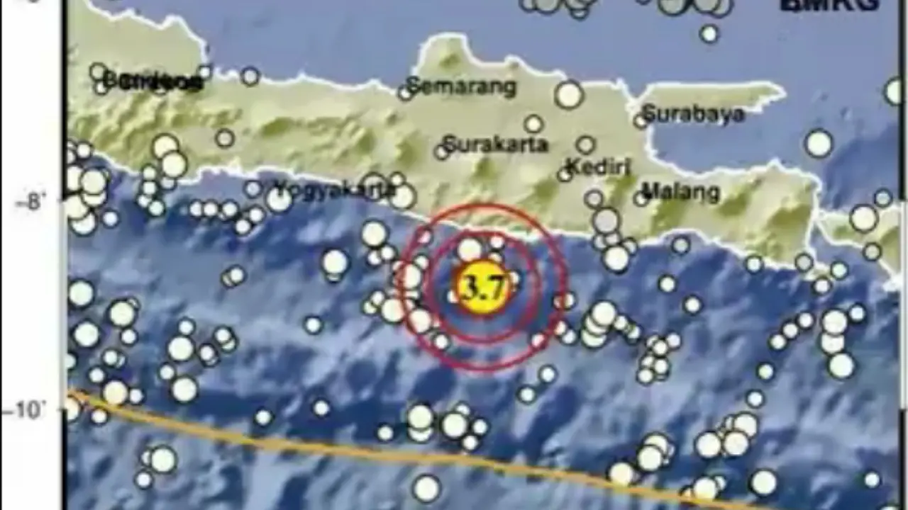 Gempa Susulan M 3 7 Terjadi 5 Menit Pasca Guncangan Utama Di Pacitan Intensitas Menurun