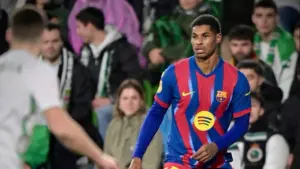 Hansi Flick Belum Puas, Tuntut Marcus Rashford Tunjukkan Potensi Terbaik di Barcelona