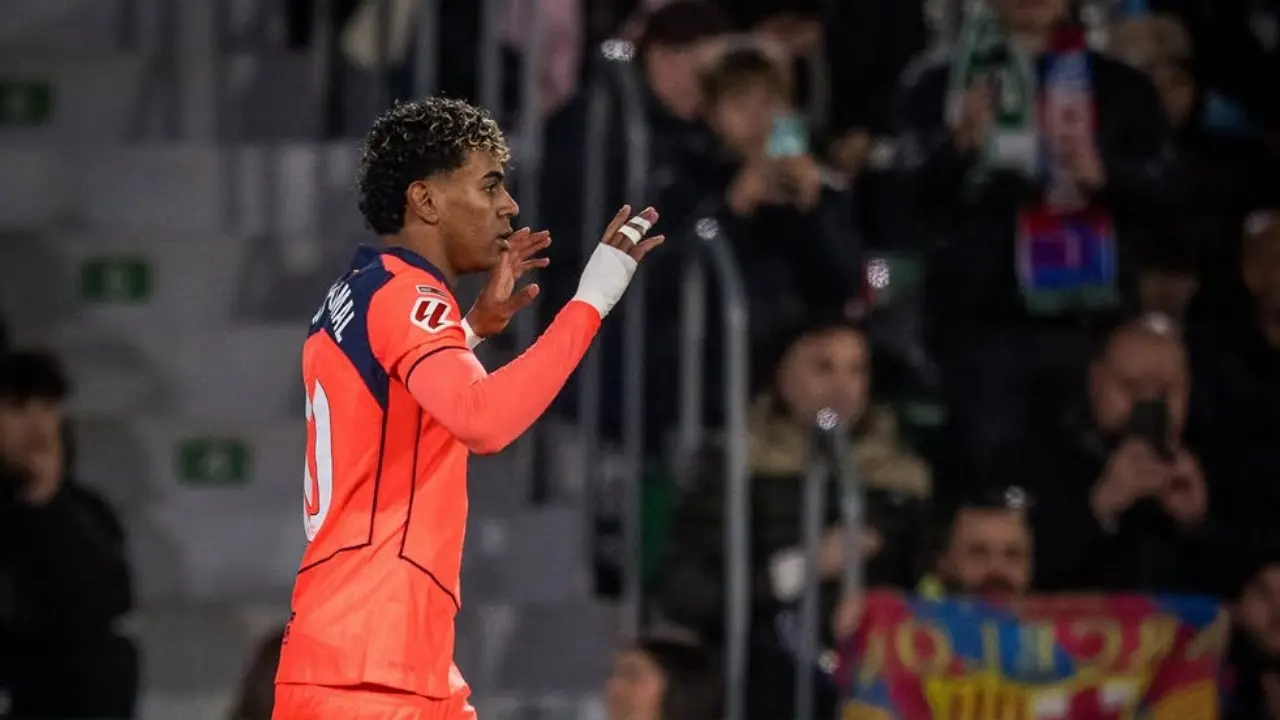 Hansi Flick Puji Lamine Yamal Kini Rajin Bantu Pertahanan Barcelona