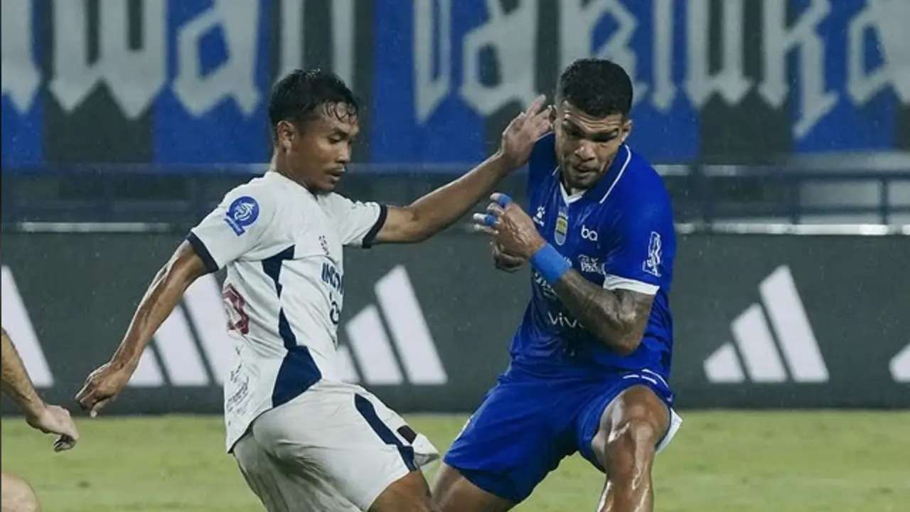 Klasemen Terbaru Liga 1 Persib Bandung Kokoh Di Puncak Borneo Fc Terpeleset