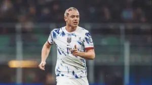 Manchester United Bidik Julian Ryerson dari Borussia Dortmund, Tawarkan Gaji Tiga Kali Lipat