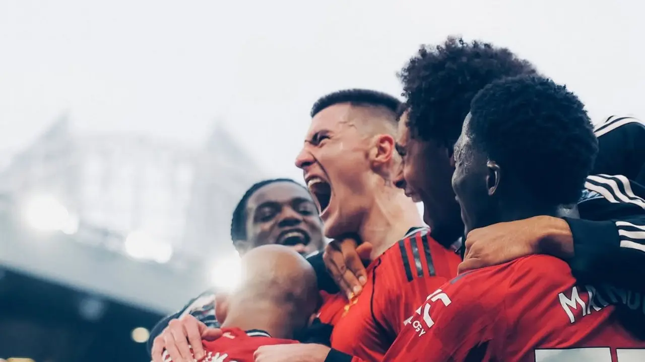Michael Carrick Bawa Manchester United Menang Tiga Kali Beruntun Samai Rekor Ruben Amorim