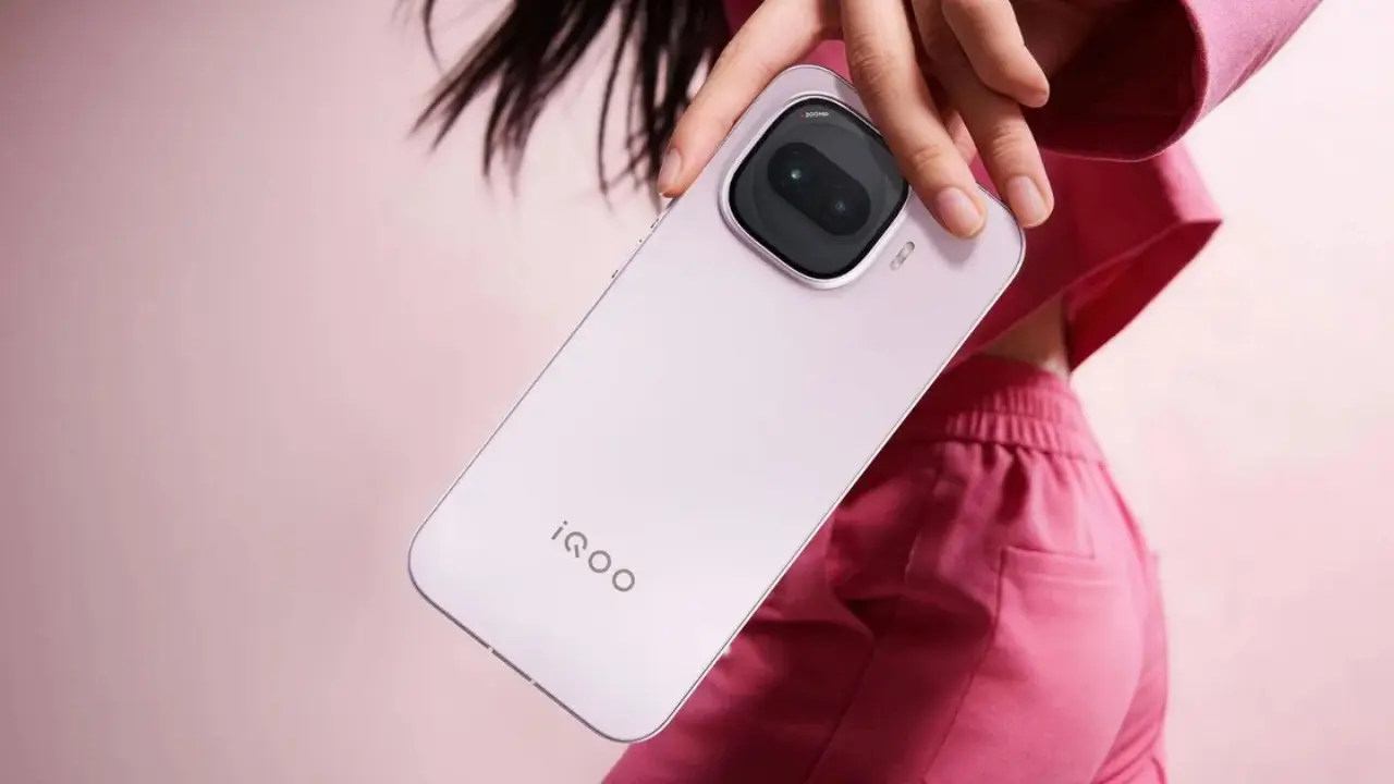 Iqoo Z11 Series Dikabarkan Siap Rilis Global Bawa Baterai 9 000mah Fast Charging 90w