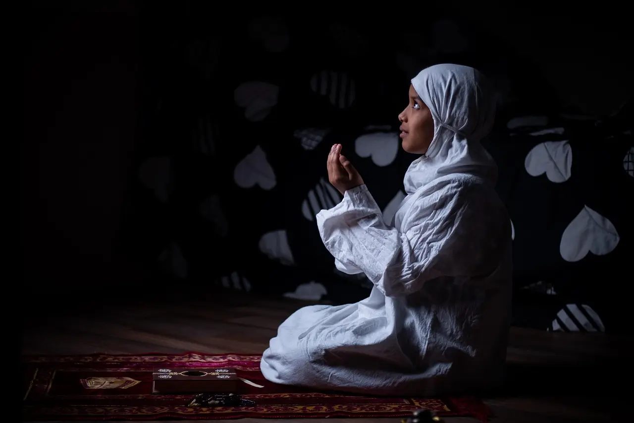 Malam Nisfu Syaban 2026 Jatuh Hari Ini, Makna dan Amalan Sunnah yang Dianjurkan