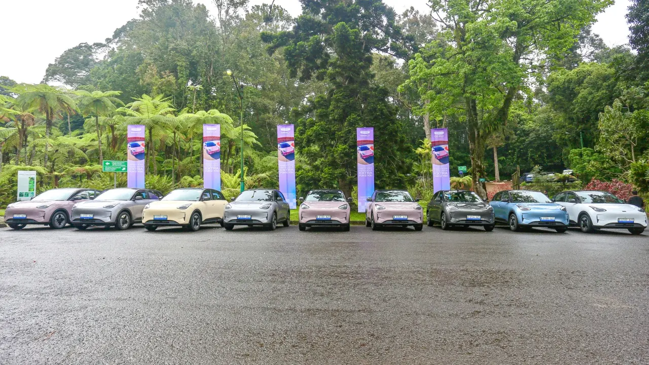 5 000 Unit Geely Ex2 Diserahkan Ke Konsumen Di Indonesia Dan Thailand Era Baru Mobil Listrik Perkotaan Dimulai