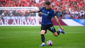 Alessandro Bastoni Masuk Target Utama Barcelona di Bursa Transfer Musim Panas, Sudah Dipantau Sejak Lama