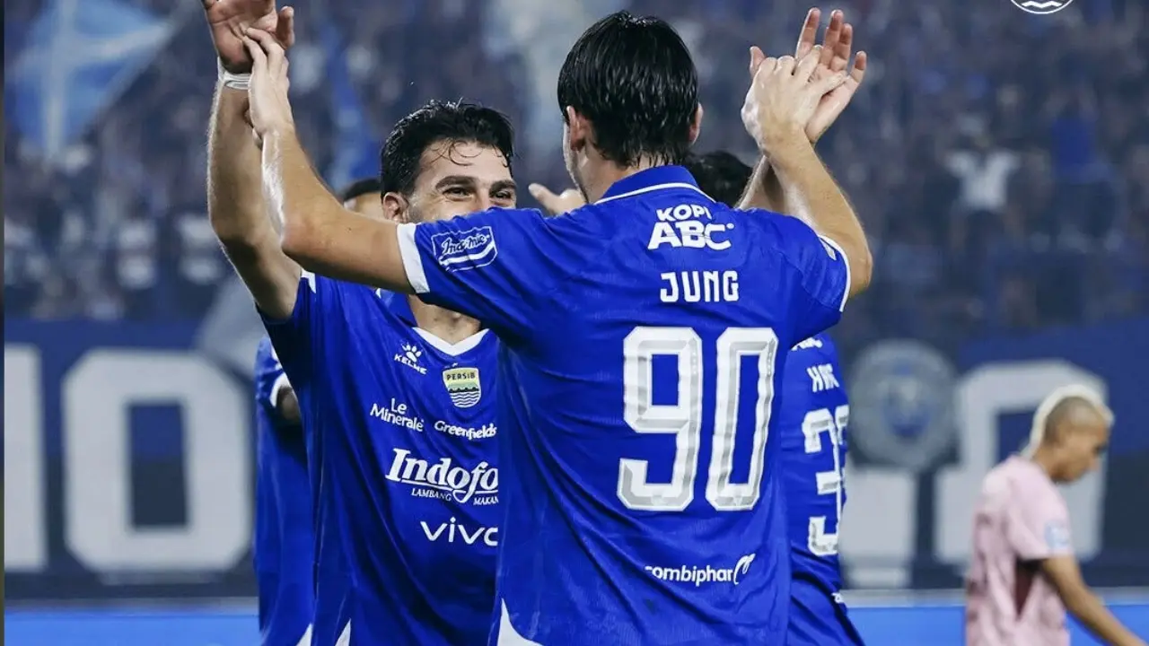 Bojan Akui Persib Bandung Maksimalkan Celah Di Lini Belakang Persik Kediri Untuk Meraih Kemenangan