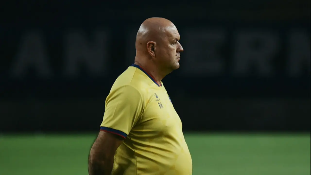 Bojan Hodak Usung Misi Balas Dendam Saat Persib Bandung Hadapi Persebaya Di Gbt