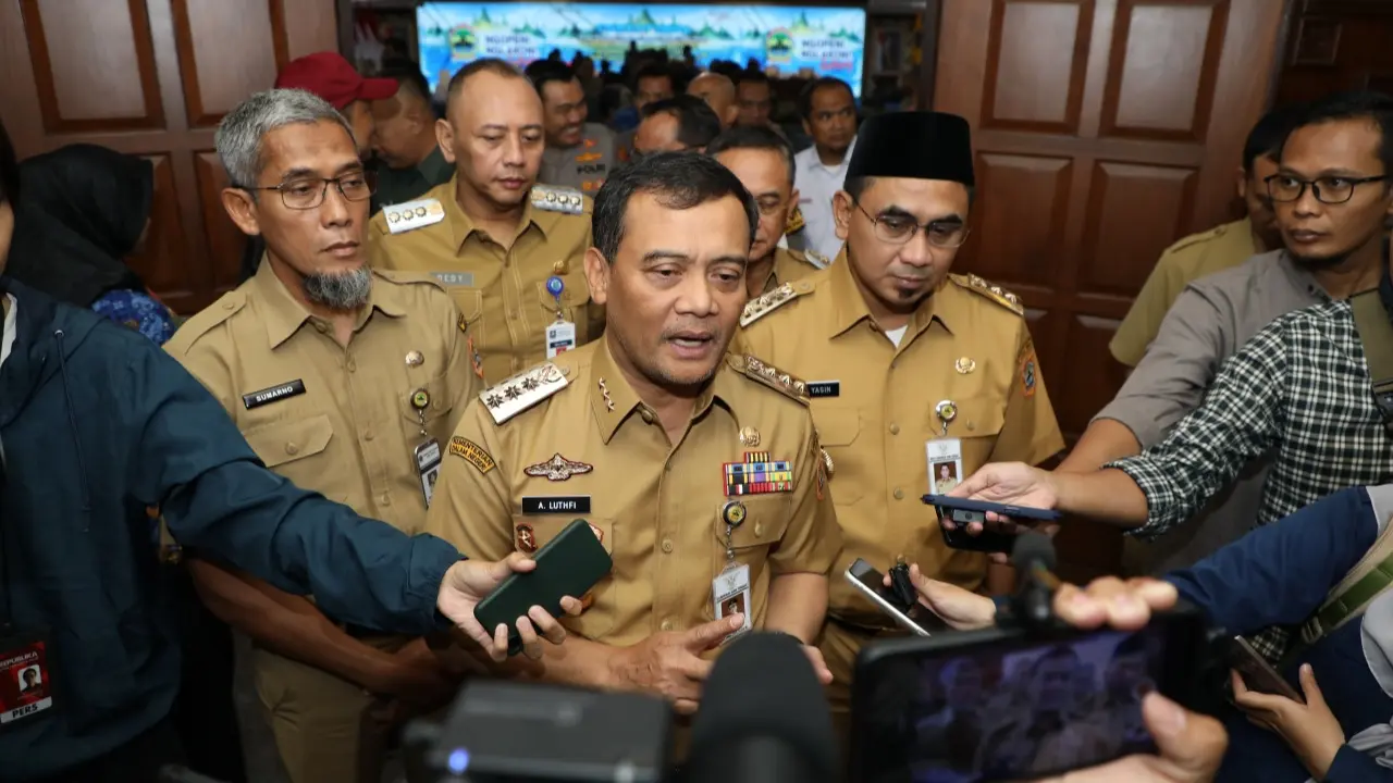 Gubernur Jawa Tengah Ahmad Luthfi Usai Rapat Koordinasi Persiapan Menyambut Idulfitri Di Jawa Tengah