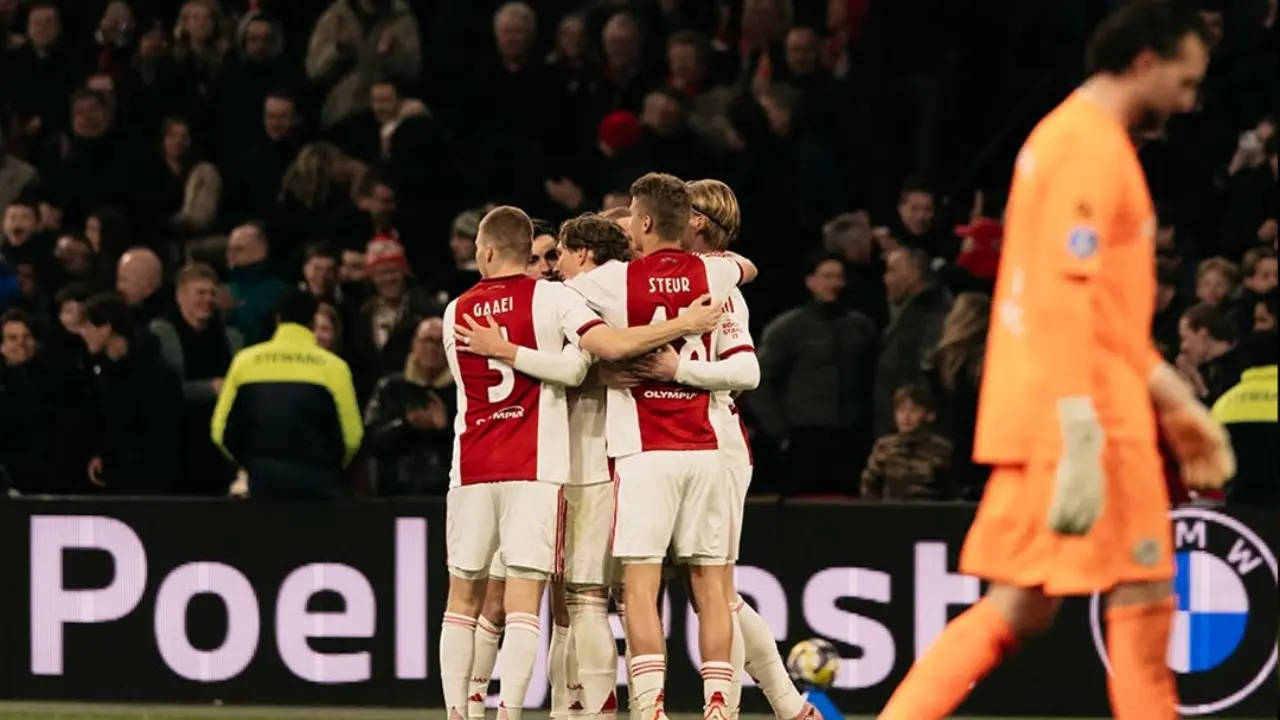 Hasil Akhir Ajax Vs Sparta Rotterdam 4 0 Pesta Gol Tuan Rumah Dominasi Mutlak Di Johan Cruyff Arena