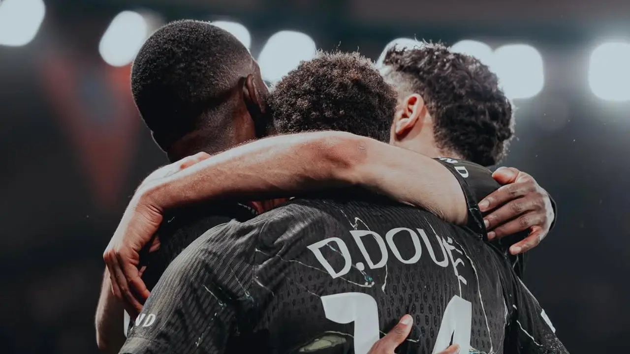 Hasil Akhir Psg Vs Chelsea 4 2 Masuk Sebagai Pengganti Khvicha Kvaratskhelia Jadi Pahlawan Kemenangan