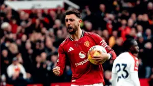 Hasil Sementara Manchester United vs Crystal Palace 1-1: Gol Bruno Fernandes dan Insiden Kartu Merah
