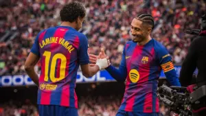 Raphinha dan Lamine Yamal Minta Dukungan Penuh Camp Nou untuk Comeback Kontra Atletico