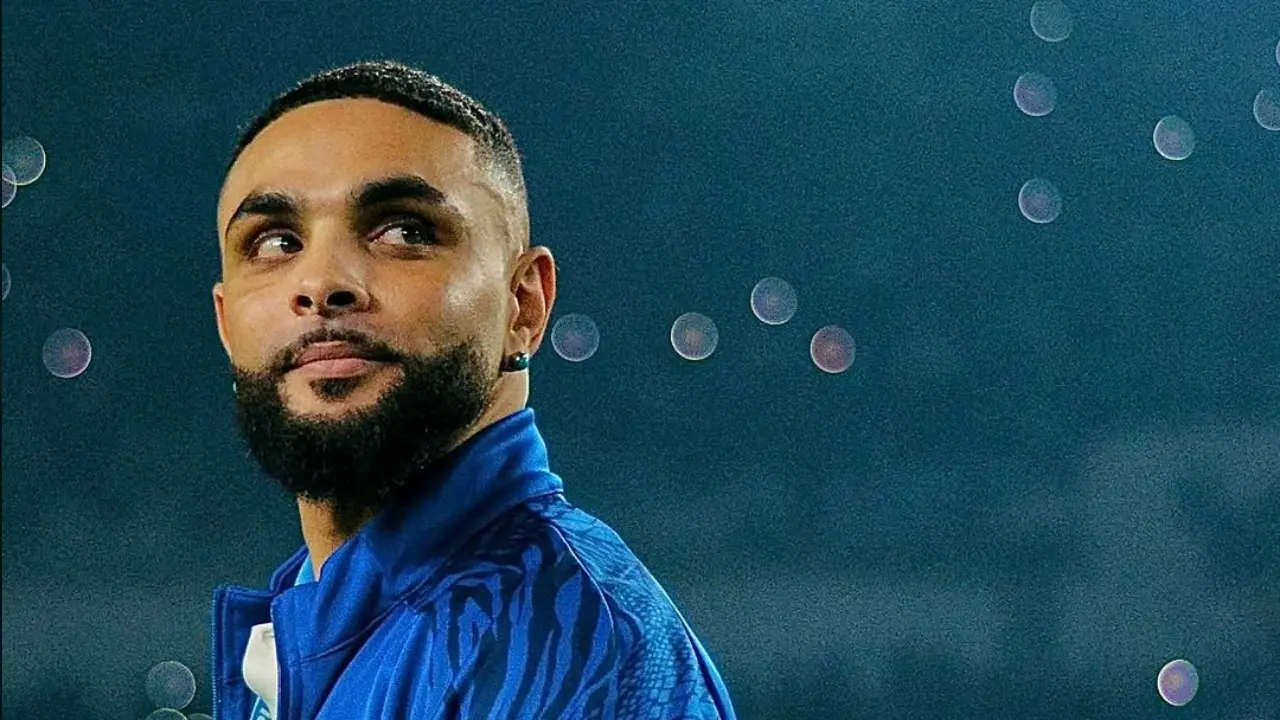 Sergio Castel Masuk Skuad Persib Bandung Lawan Persebaya Layvin Kurzawa Dipastikan Absen