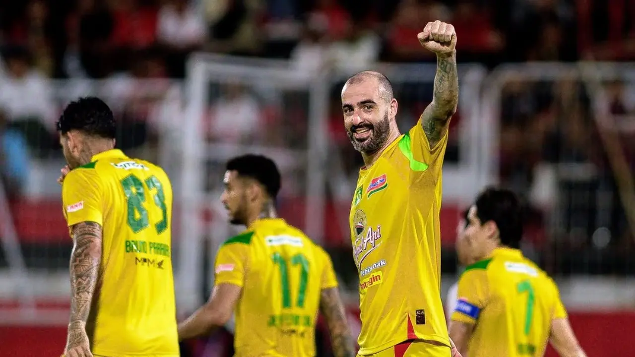Hasil Malut United vs Persebaya Surabaya 0-2: Gol Milos Raickovic dan Francisco Rivera Bungkam Tuan Rumah di Gelora Kie Raha