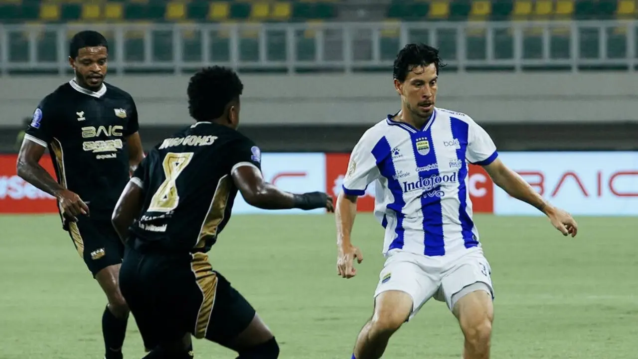 Hasil Dewa United FC vs Persib Bandung 2-2: Kartu Merah Alex Martins Gagalkan Kemenangan Tuan Rumah