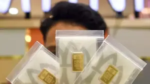 Harga Emas Antam Turun Tajam ke Rp2.703.000 per Gram, Buyback Anjlok ke Rp2.475.000