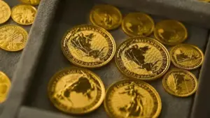 Strategi Menjaga Portofolio: Peran Emas Saat Ketidakpastian Global