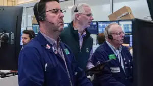 Dow Jones Cetak Rekor Meski Mayoritas Indeks Wall Street Melemah