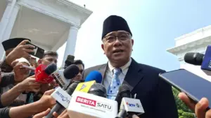 Menteri Lingkungan Tegaskan Transisi Energi Harus Lindungi Pekerja dan Ekosistem
