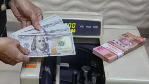 Rupiah Kembali Di Tekanan Menjelang Akhir Pekan, Analis Sebut Faktor Global Dominan
